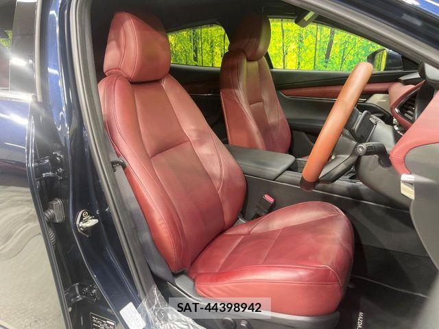 Mazda MAZDA3 2021-04 7358637-7