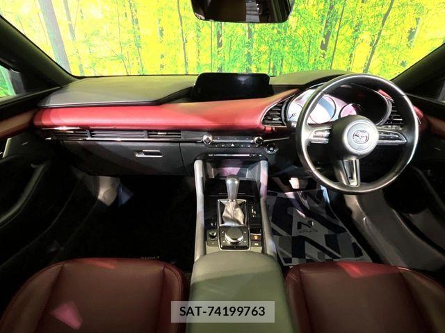 Mazda MAZDA3 2019-06 7358639-1