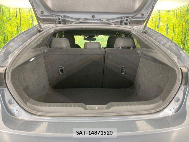 Mazda MAZDA3 2020-02 7358636-9