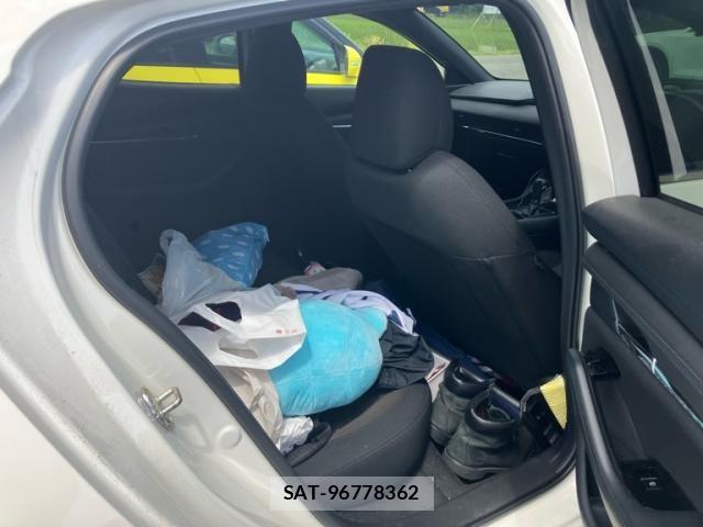 Mazda MAZDA3 2021-03 7358642-17