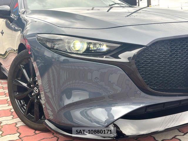 Mazda MAZDA3 2022-03 7358635-11
