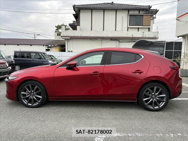 Mazda MAZDA3 2019-06 7358640-10