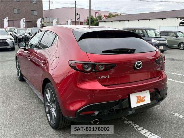 Mazda MAZDA3 2019-06 7358640-14
