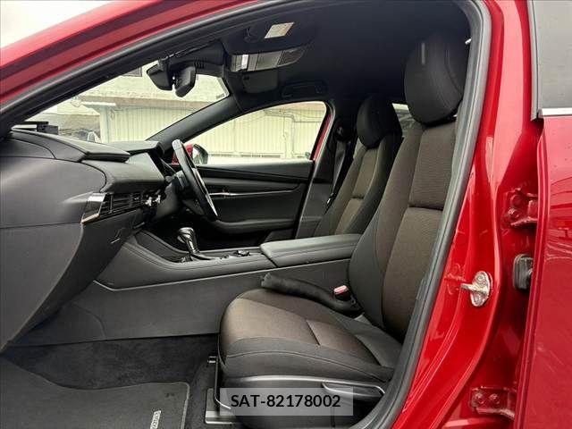 Mazda MAZDA3 2019-06 7358640-16