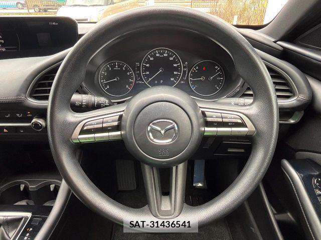 Mazda MAZDA3 2022-06 7392792-10