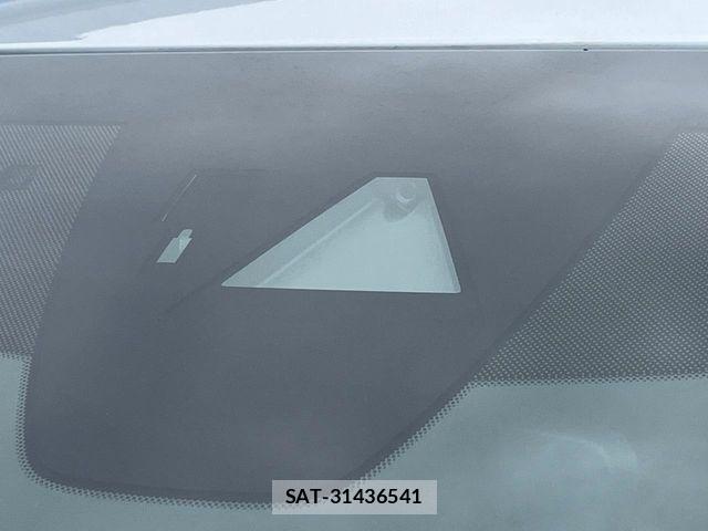Mazda MAZDA3 2022-06 7392792-3