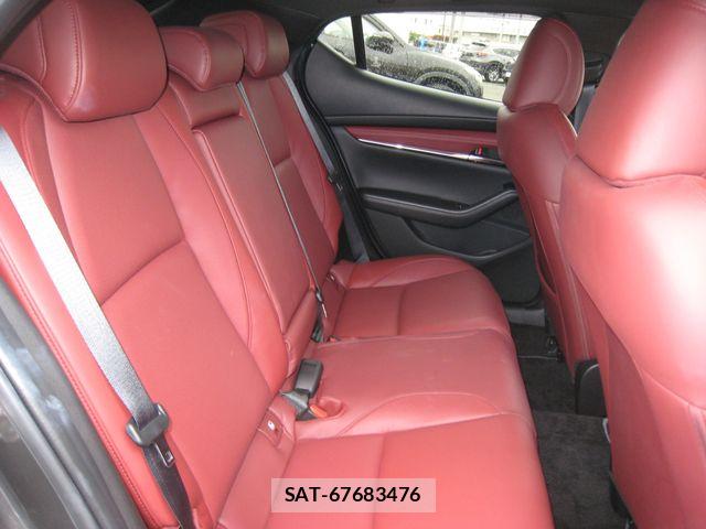 Mazda MAZDA3 2024-09 7392793-16