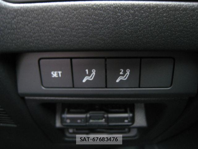 Mazda MAZDA3 2024-09 7392793-20