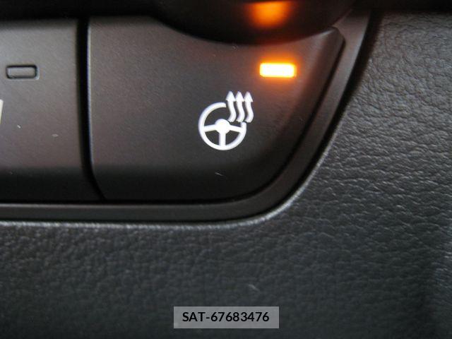 Mazda MAZDA3 2024-09 7392793-22