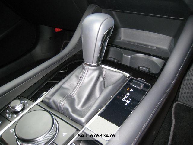 Mazda MAZDA3 2024-09 7392793-25