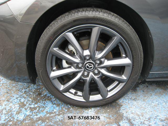 Mazda MAZDA3 2024-09 7392793-29
