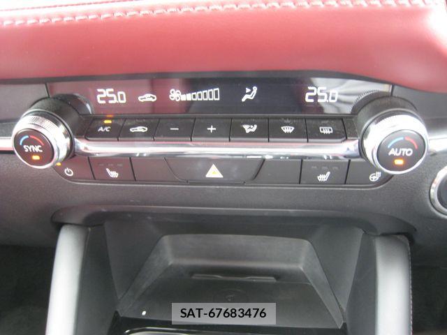 Mazda MAZDA3 2024-09 7392793-6