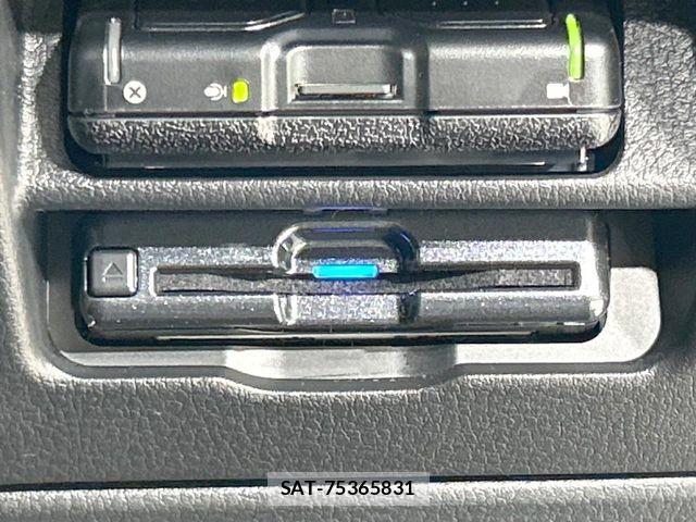 Mazda MAZDA3 2019-07 7392795-6
