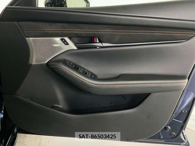 Mazda MAZDA3 2023-12 7392790-13