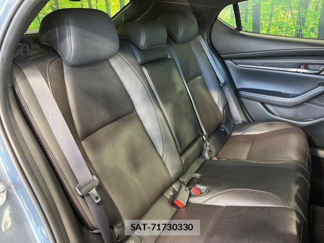Mazda MAZDA3 2019-07 7392796-8