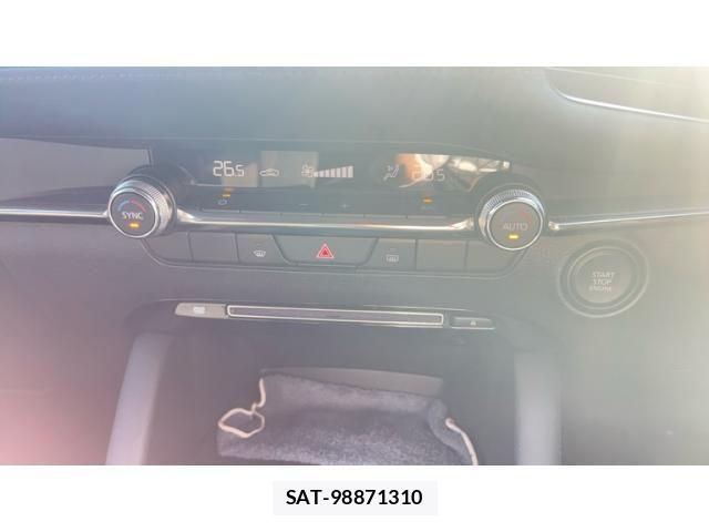 Mazda MAZDA3 2023-04 7455573-12