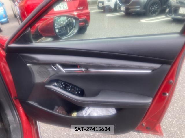 Mazda MAZDA3 2019-08 7455590-11