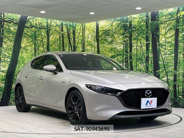 Mazda MAZDA3 2021-12 7501394-16
