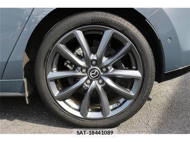 Mazda MAZDA3 2019-07 7509148-11