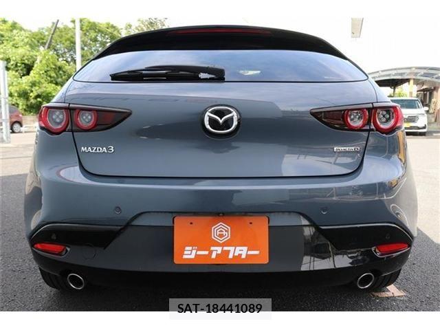 Mazda MAZDA3 2019-07 7509148-7