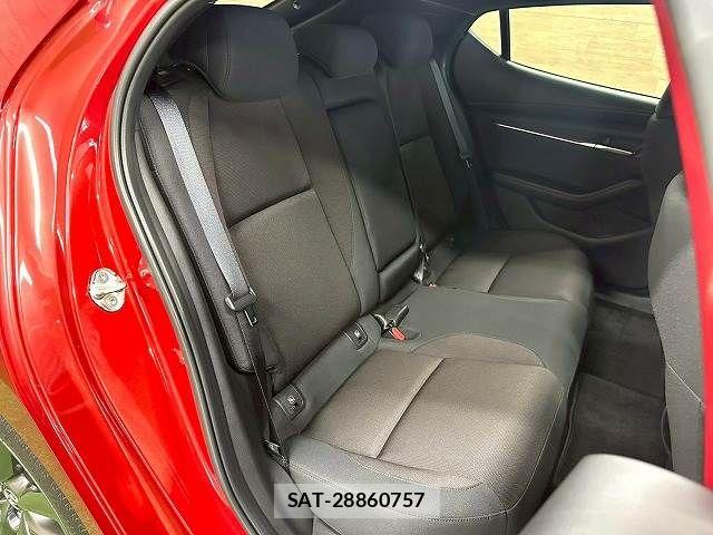 Mazda MAZDA3 2022-11 7501392-9