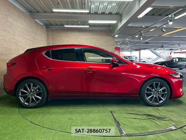 Mazda MAZDA3 2022-11 7501392-17