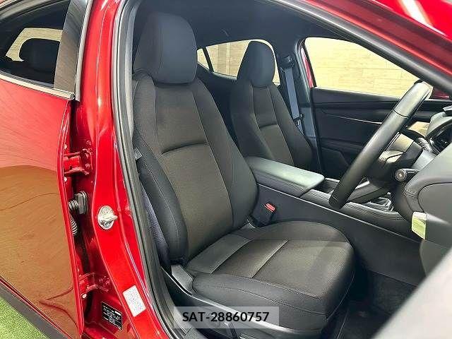 Mazda MAZDA3 2022-11 7501392-8