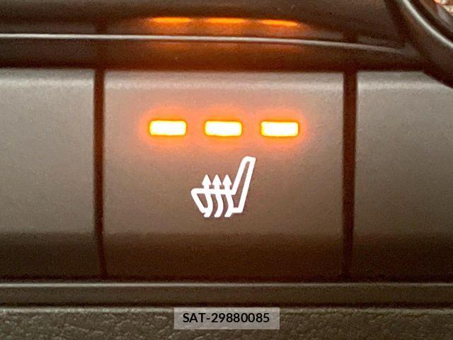Mazda MAZDA3 2023-10 7501391-6