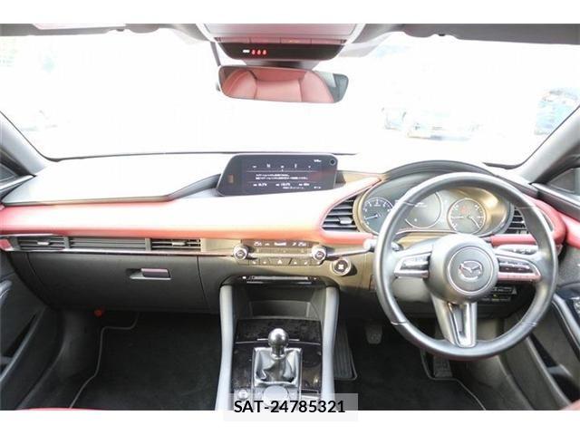 Mazda MAZDA3 2021-07 7501393-16