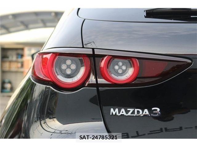 Mazda MAZDA3 2021-07 7501393-26