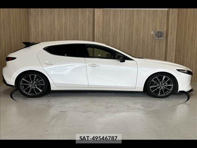 Mazda MAZDA3 2019-09 7617889-17