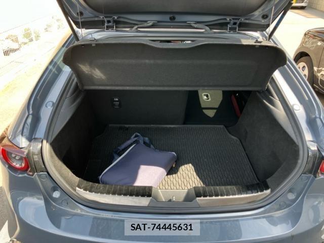 Mazda MAZDA3 2019-10 7617890-12