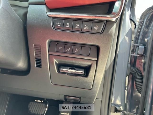Mazda MAZDA3 2019-10 7617890-17