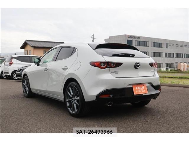 Mazda MAZDA3 2023-11 7617880-19