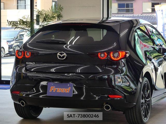Mazda MAZDA3 2026-03 7617877-9