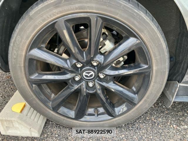 Mazda MAZDA3 2022-03 7617884-9