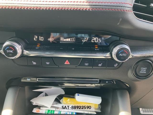 Mazda MAZDA3 2022-03 7617884-21