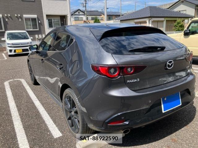 Mazda MAZDA3 2022-03 7617884-6