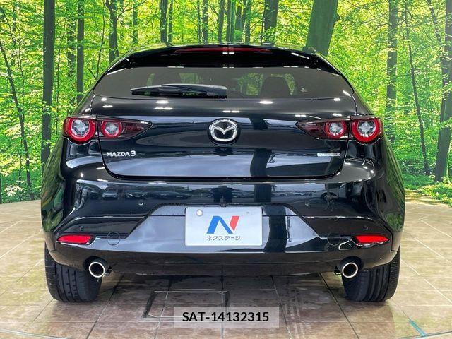 Mazda MAZDA3 2022-09 7617882-14