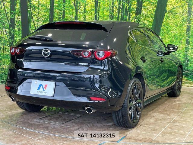 Mazda MAZDA3 2022-09 7617882-16