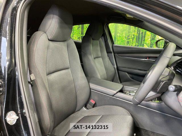 Mazda MAZDA3 2022-09 7617882-7