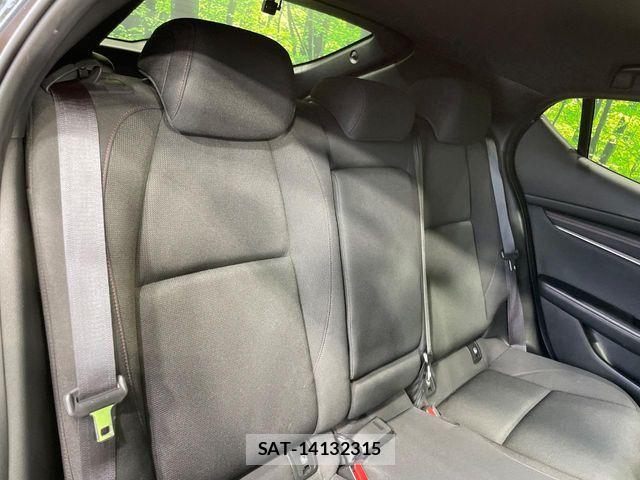 Mazda MAZDA3 2022-09 7617882-8