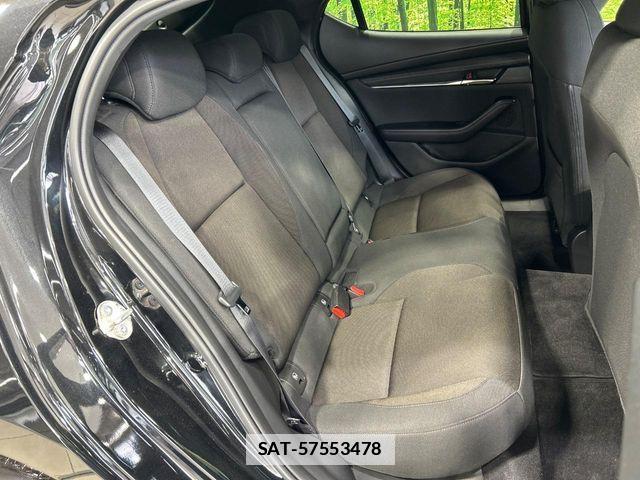 Mazda MAZDA3 2019-05 7725358-11