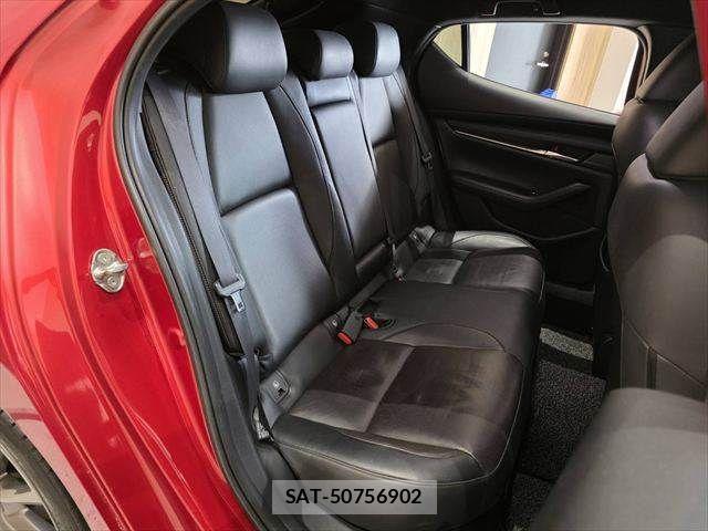 Mazda MAZDA3 2019-09 7725372-9