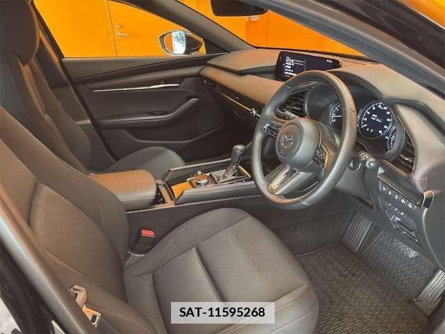 Mazda MAZDA3 2025-04 7725355-17
