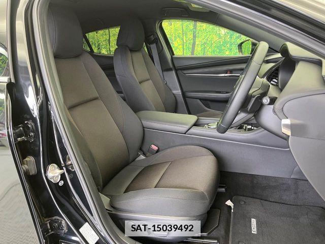 Mazda MAZDA3 2019-09 7725370-8