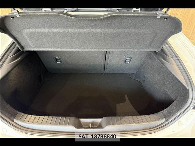 Mazda MAZDA3 2019-09 7725376-10