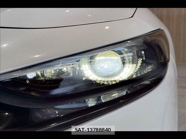 Mazda MAZDA3 2019-09 7725376-12