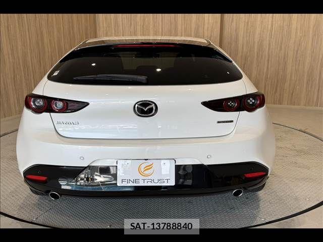 Mazda MAZDA3 2019-09 7725376-18