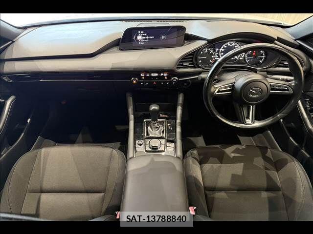 Mazda MAZDA3 2019-09 7725376-2
